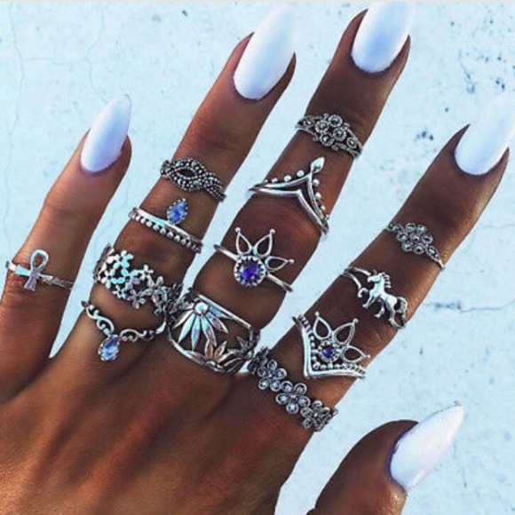 13 Desert Flower Ring Set - Picture 2 of 3